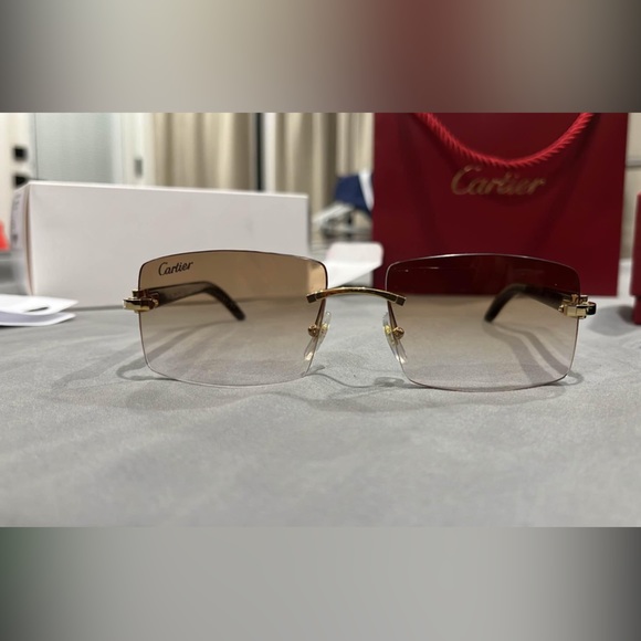 *SOLD* Cartier white buffs - Picture 3 of 7